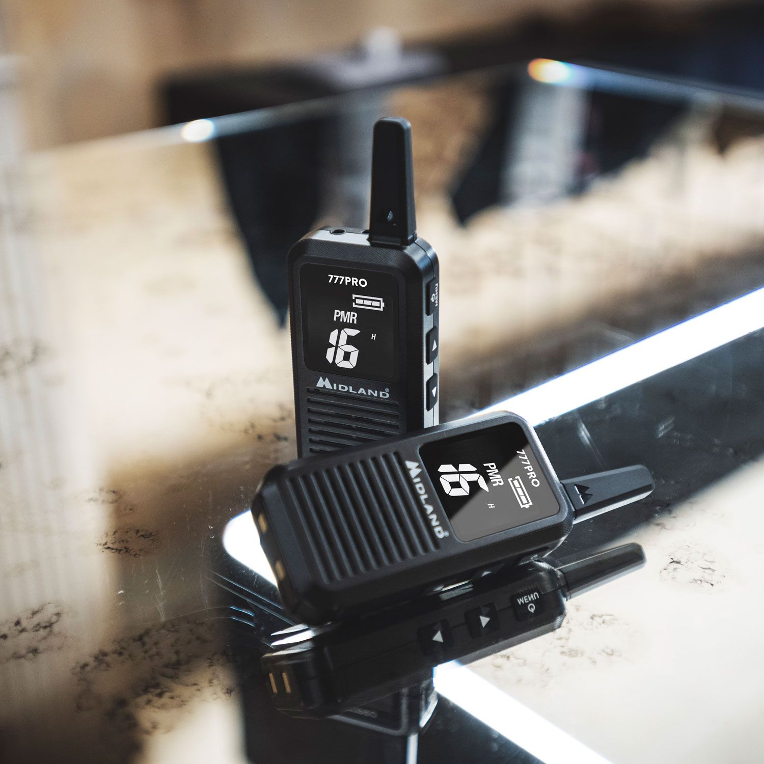 777 Pro Edición Limitada Walkie Talkie